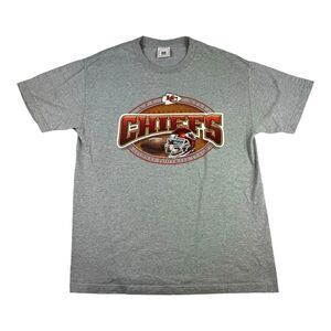 Vtg Kansas City Chiefs‎ T-Shirt Mens Medium NFL Short Sleeve Gray Helmet Print